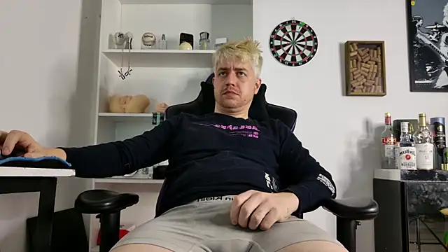 aaron nvk online show from April 2026 05:12:02 AM