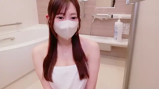 MOEMOE-Q online show from March 2026 12:49:01 PM