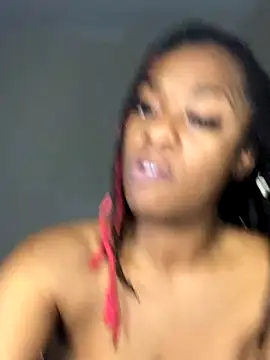 Snapshot of Sunflower_Synns chatting on October 2025 01:01:02 PM Sunflower Synns online show from October 2025 01:01:02 PM