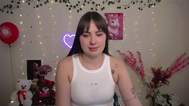 Snapshot of Amanda_Bright_ chatting on May 2026 09:25:01 AM Amanda Bright online show from May 2026 09:25:01 AM