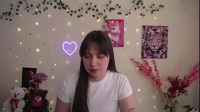 Snapshot of Amanda_Bright_ chatting on June 2026 10:05:02 AM Amanda Bright online show from June 2026 10:05:02 AM