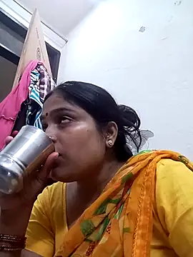 Trisha 71 online show from September 2025 11:45:01 AM