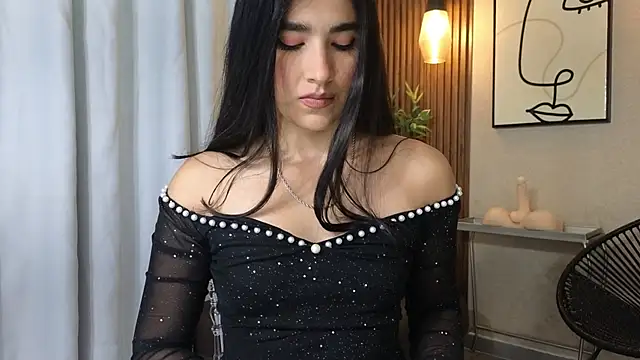 Lia Mar  online show from October 2025 06:08:02 PM