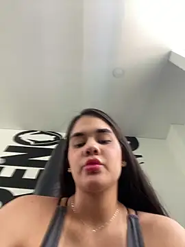 BellaLeclair online show from February 2026 03:00:01 PM