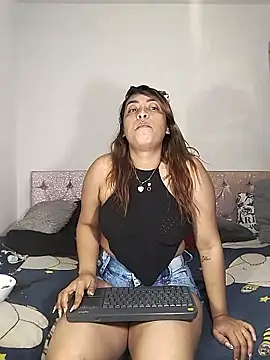 shanell saenz online show from October 2025 11:13:01 PM