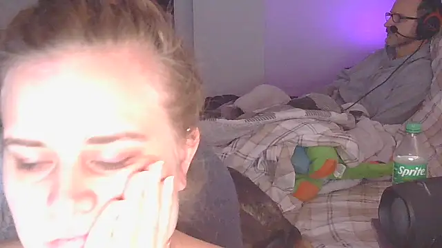 Sexyblonde12344 online show from December 2025 04:59:02 PM