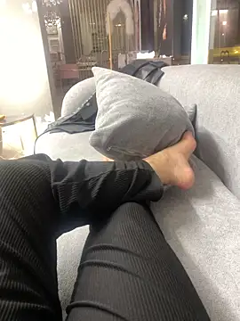 Snapshot of sesa12 chatting on November 2025 09:25:02 PM sesa12 online show from November 2025 09:25:02 PM