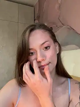 Snapshot of Rosie_Holmes_ chatting on September 2025 02:39:02 PM Rosie Holmes online show from September 2025 02:39:02 PM