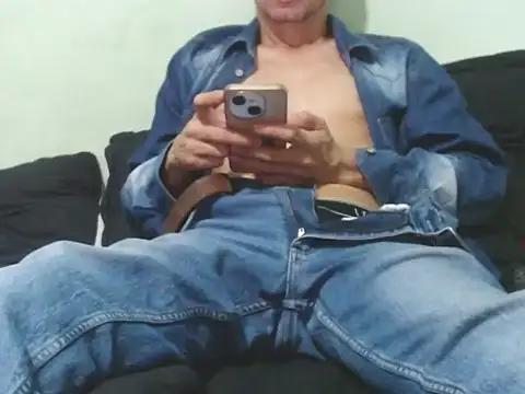 Snapshot of Breiner_hotxxl chatting on September 2025 04:34:02 AM Breiner hotxxl online show from September 2025 04:34:02 AM