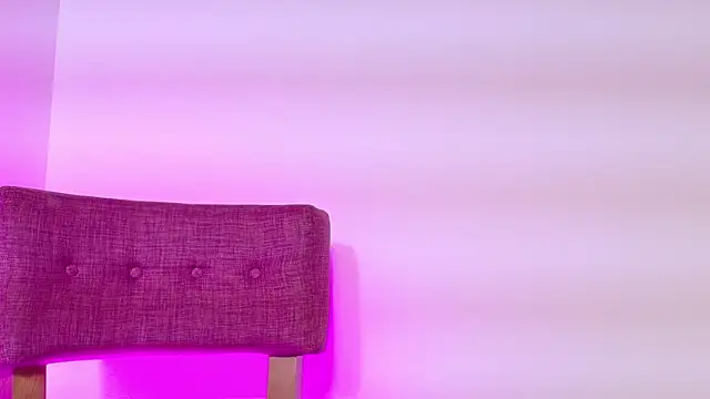 Snapshot of KITY_HILL chatting on January 2026 03:33:01 AM KITY HILL online show from January 2026 03:33:01 AM