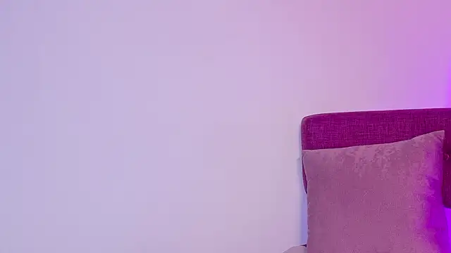 Snapshot of KITY_HILL chatting on February 2026 03:25:02 AM KITY HILL online show from February 2026 03:25:02 AM