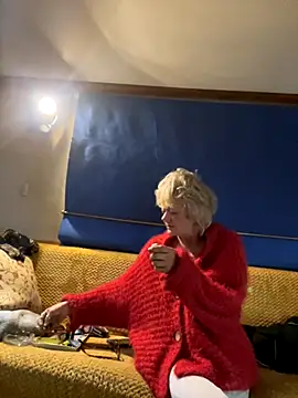 ladyboatlady online show from September 2025 06:17:01 AM