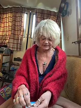 ladyboatlady online show from September 2025 06:40:02 AM