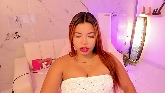 scarlett enjoy1 online show from November 2025 01:55:01 PM