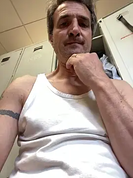 Snapshot of sasatimido chatting on May 2026 03:18:02 PM sasatimido online show from May 2026 03:18:02 PM