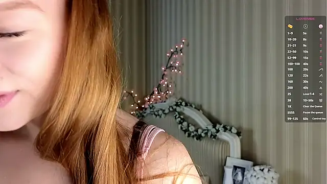 Snapshot of Juuulia_ chatting on February 2026 12:26:01 PM Juuulia online show from February 2026 12:26:01 PM