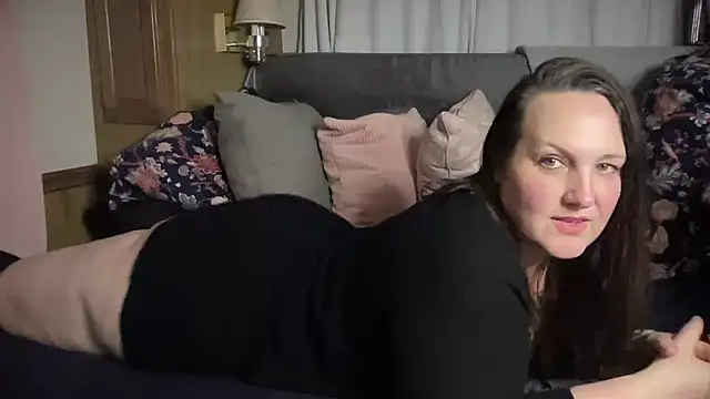 Just Trudy online show from November 2025 02:15:02 AM