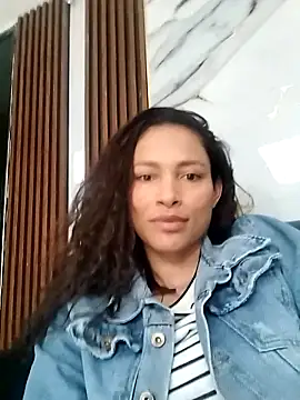 SofiaDelicia online show from December 2025 04:25:02 PM