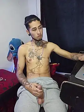 Snapshot of Tattoboy19cm chatting on May 2026 02:19:01 AM Tattoboy19cm online show from May 2026 02:19:01 AM
