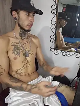 Snapshot of Tattoboy19cm chatting on May 2026 10:38:01 PM Tattoboy19cm online show from May 2026 10:38:01 PM