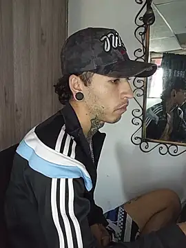 Snapshot of Tattoboy19cm chatting on May 2026 07:55:02 PM Tattoboy19cm online show from May 2026 07:55:02 PM