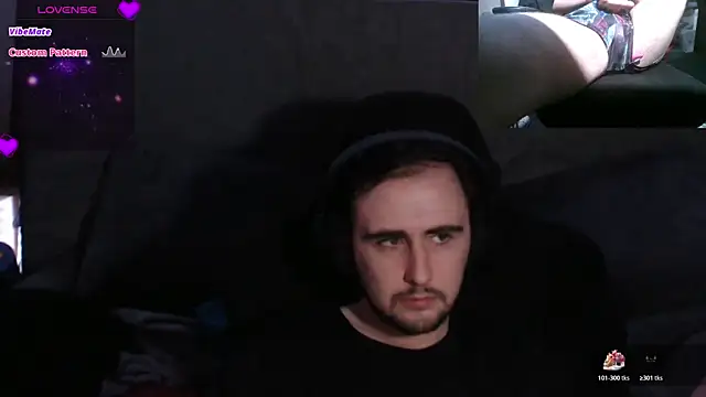 cjhouse96 online show from November 2025 03:51:02 AM