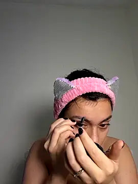 AmaiaSalvatore online show from September 2025 09:47:02 PM