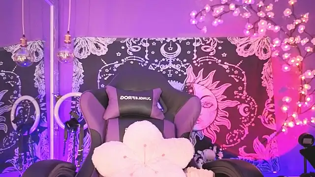 Snapshot of Gaia_Gatex chatting on February 2026 12:42:01 PM Gaia Gatex online show from February 2026 12:42:01 PM