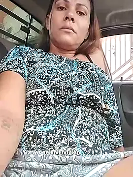 dyjaA online show from November 2025 06:39:01 PM