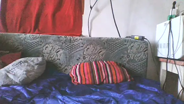 Themaskedgirl21 online show from July 2026 01:37:02 PM