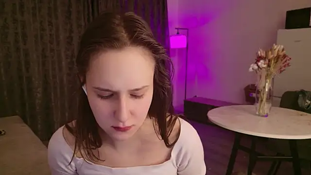 LucyRose3 online show from February 2026 04:40:02 AM