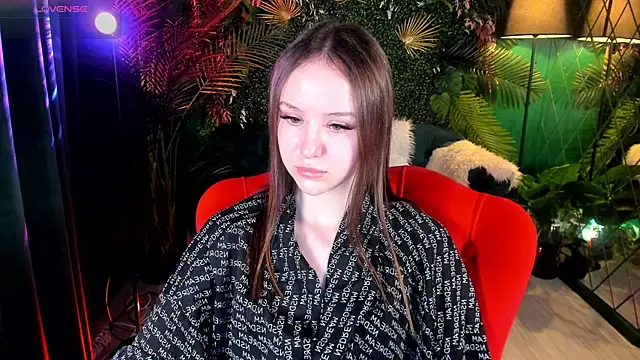 Snapshot of MarySparkle chatting on June 2026 03:43:02 AM MarySparkle online show from June 2026 03:43:02 AM