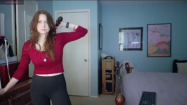 Snapshot of MommyGoddessL chatting on May 2026 02:03:02 PM MommyGoddessL online show from May 2026 02:03:02 PM