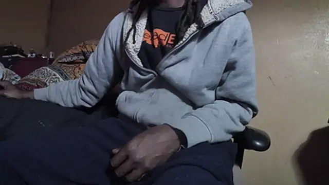 Snapshot of EYEzIAM chatting on February 2026 05:28:02 AM EYEzIAM online show from February 2026 05:28:02 AM