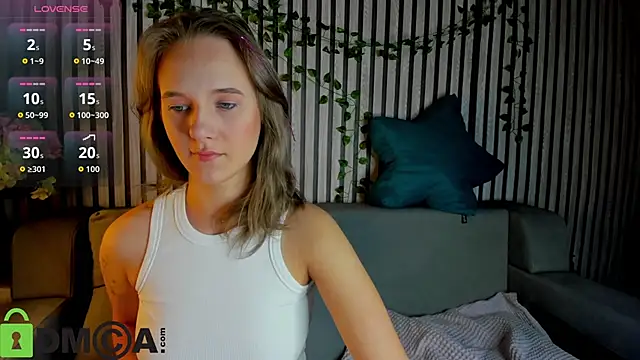 Casey Sweeet online show from December 2025 04:27:01 PM