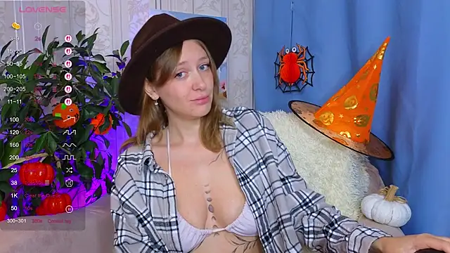 Snapshot of evashiny_ chatting on October 2025 04:04:02 AM evashiny online show from October 2025 04:04:02 AM