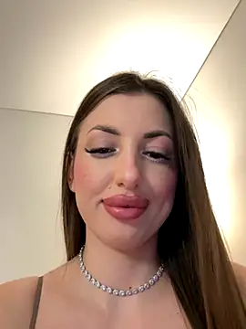 TiffaNoel online show from October 2025 03:43:01 PM