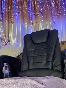 SquirtMilf00 online show from February 2025 12:38:02 AM