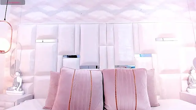 Im Molly Angel online show from September 2025 09:14:01 PM