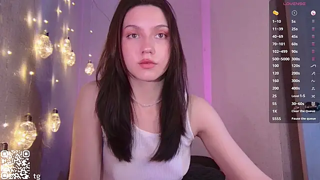 KendalHottt online show from November 2025 03:39:01 AM