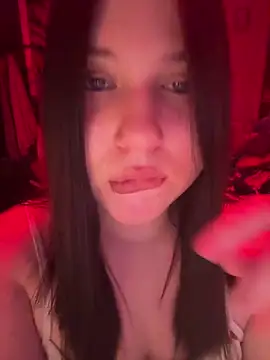 Kemeli008 online show from April 2026 07:44:02 PM