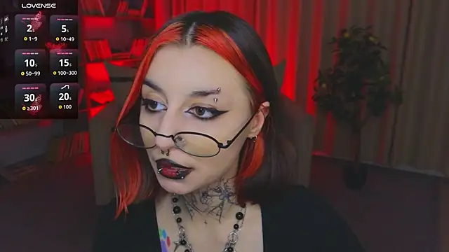 Snapshot of Mistress__Marcelline chatting on June 2026 06:52:02 AM Mistress Marcelline online show from June 2026 06:52:02 AM