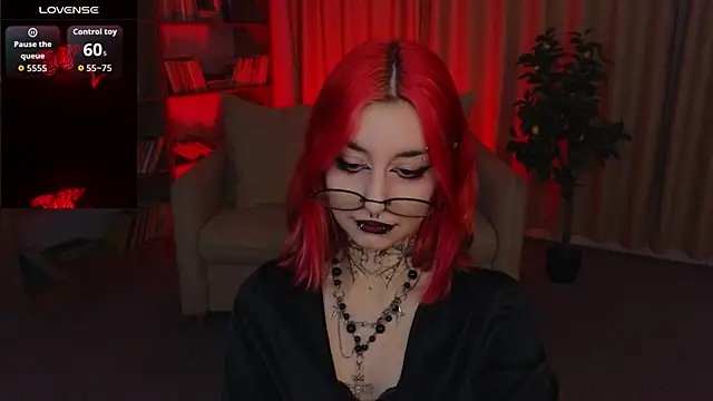 Snapshot of Mistress__Marcelline chatting on July 2026 02:49:02 AM Mistress Marcelline online show from July 2026 02:49:02 AM