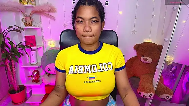 sharlottxl online show from May 2026 10:53:02 AM