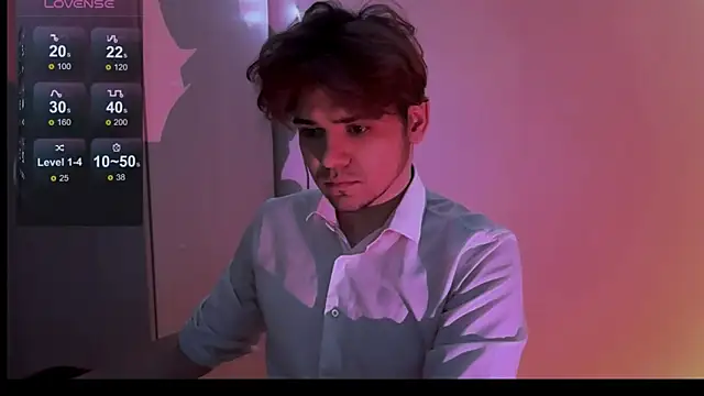 Snapshot of 1RobertTT chatting on September 2025 08:31:01 PM 1RobertTT online show from September 2025 08:31:01 PM