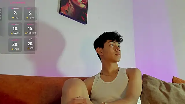 LoganTwink18 online show from September 2025 12:10:02 PM