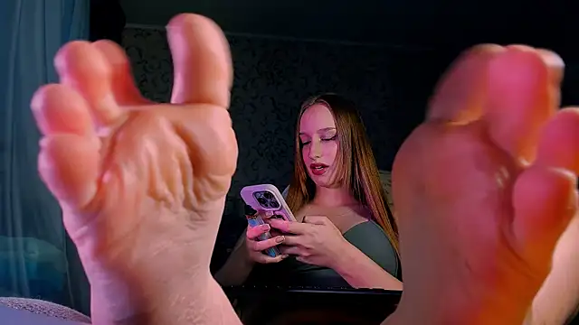 DarcySiren online show from October 2025 07:52:02 AM