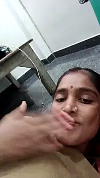 Guriya0076 online show from September 2025 03:55:01 PM