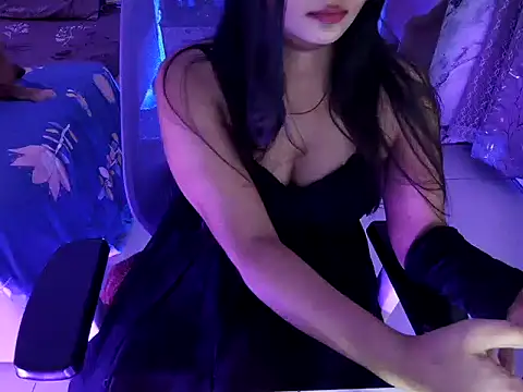 Snapshot of Haseen_Dilruba chatting on May 2026 10:06:02 PM Haseen Dilruba online show from May 2026 10:06:02 PM