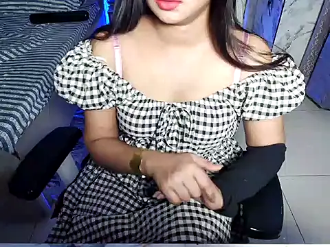 Snapshot of Haseen_Dilruba chatting on May 2026 05:52:01 PM Haseen Dilruba online show from May 2026 05:52:01 PM